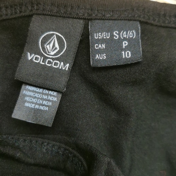 BNWT Volcom scenic stone black dress, size small - Picture 5 of 5